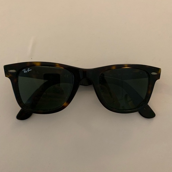 Rayban Wayfarer Tortoise - Picture 1 of 5